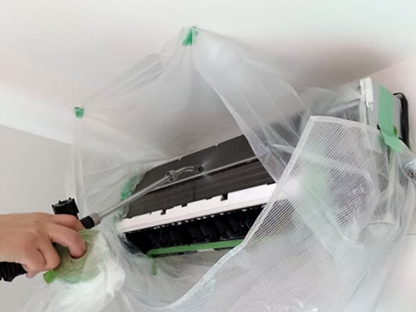 エアコンクリーニング